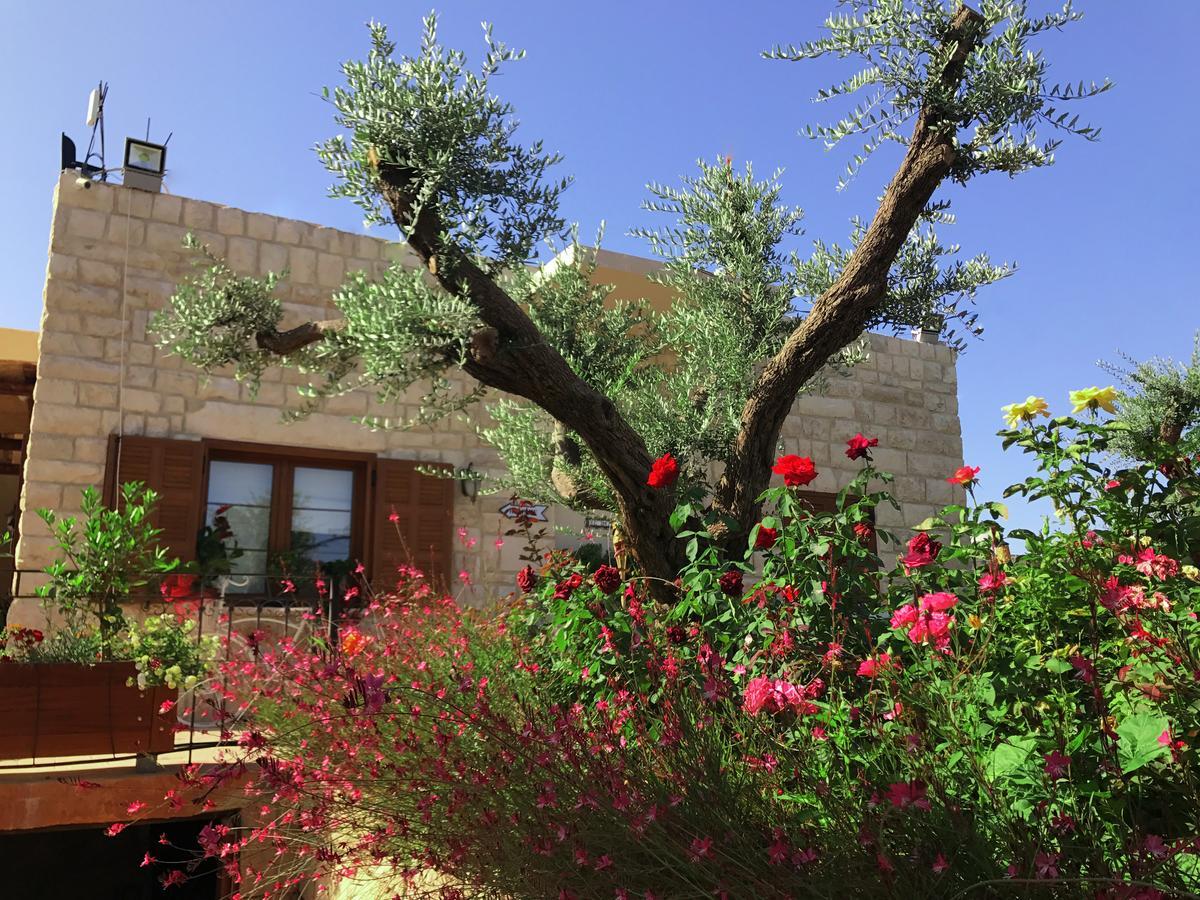 Bed and Breakfast Byout Ghalboun Byblos Exterior foto