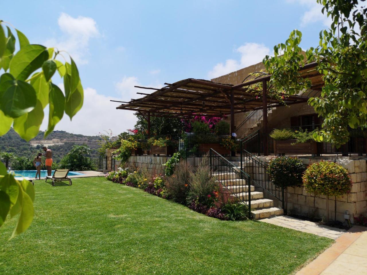 Bed and Breakfast Byout Ghalboun Byblos Exterior foto